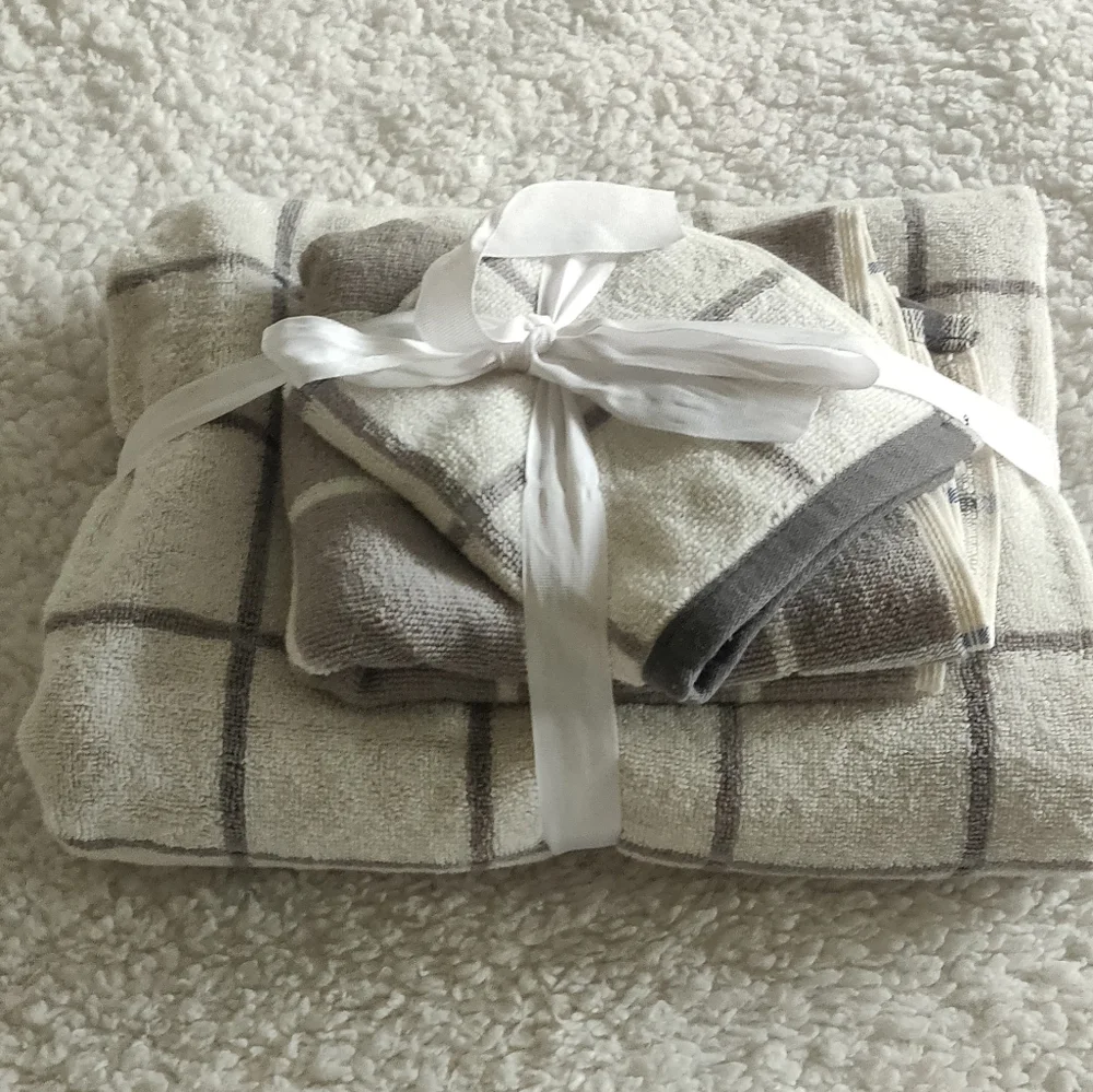Room Essentials Plaid Towel Set Of 3 Gray And White Cotton